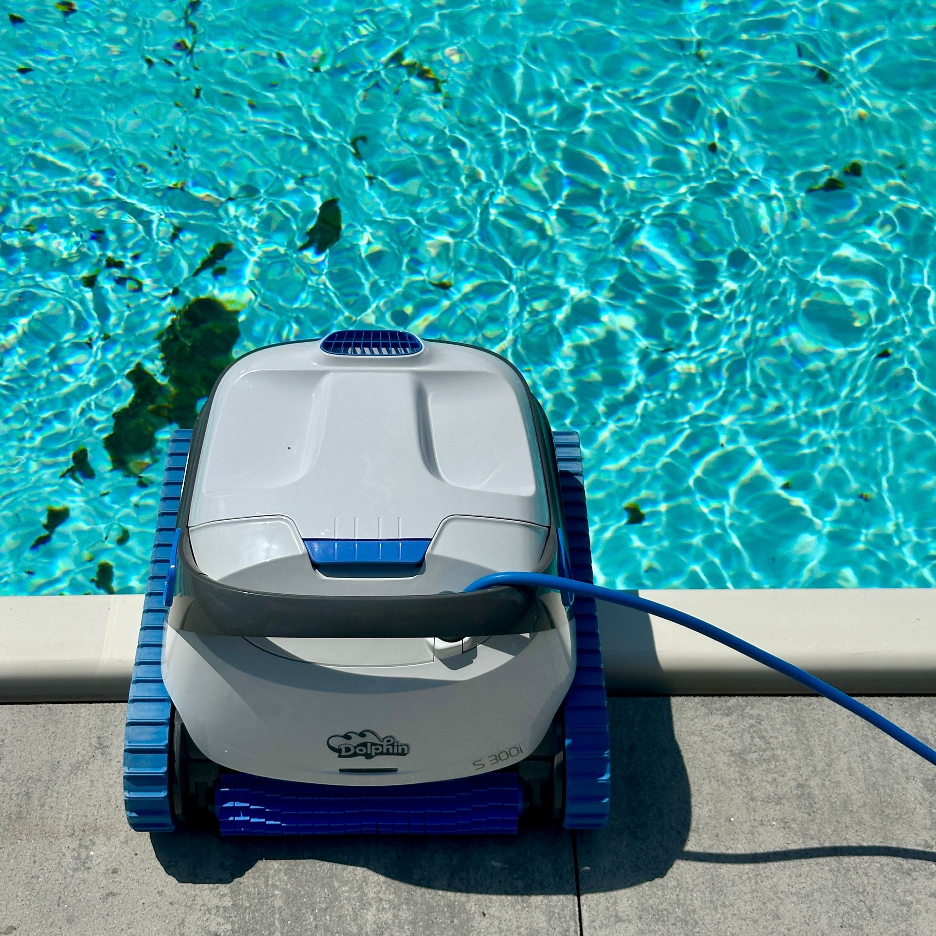 Hochwertiges Pooltechnik-Set PREMIUM mit Wärmepumpe und automatischem Poolreiniger – maximale Bequemlichkeit und moderne Lösungen